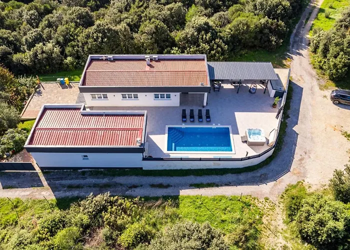 וילה Vallelunga *