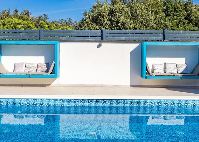 וילה Vallelunga פולה