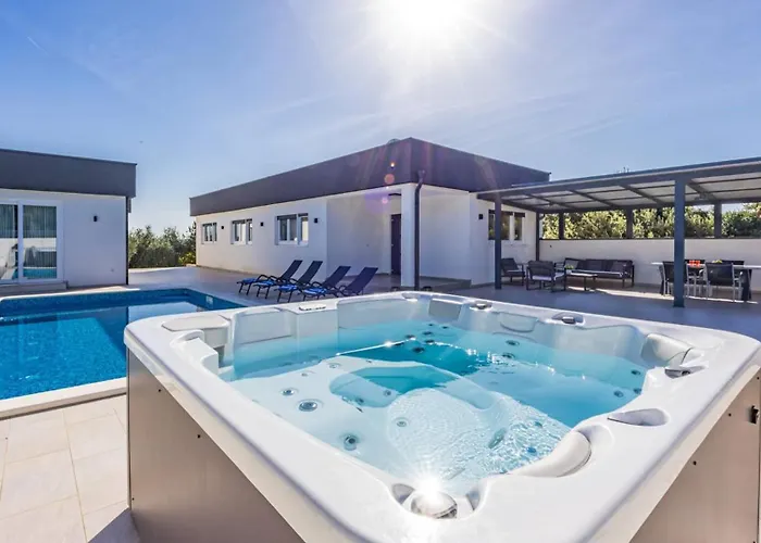 Vallelunga וילה *