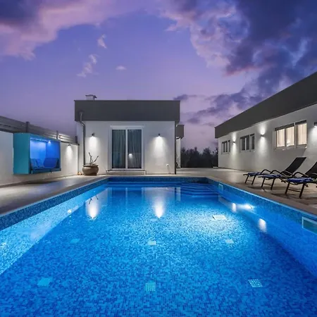 빌라 Vallelunga 풀라