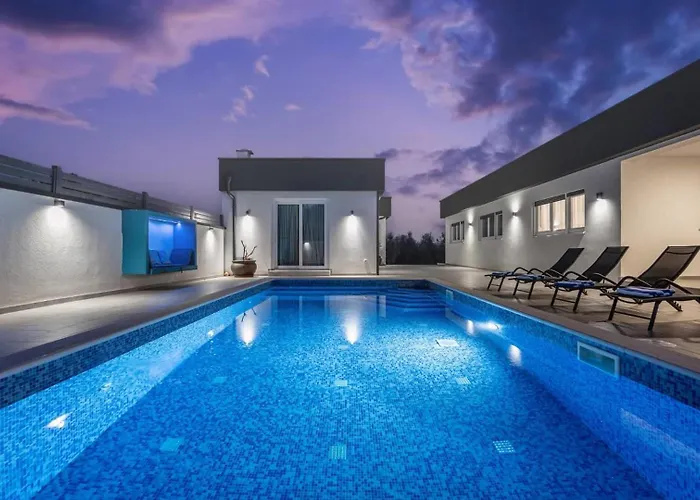 Villa Vallelunga Pula